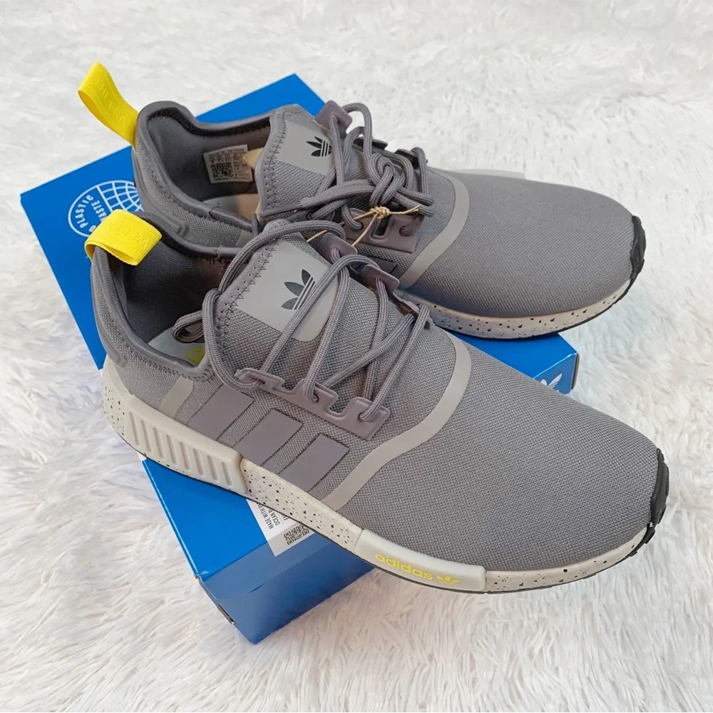 Adidas original NMD R1 Shoes athletic sneakersTrace Grey/Cloud White/Core‎ Black